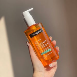 فوم شستشوی صورت نوتروژینا (Neutrogena) IMG 5232 300x300 1 - فوم شستشوی صورت نوتروژینا (Neutrogena)