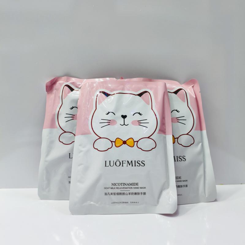 ماسک دست لوفمیس (LUOFMISS) مدل GOAT MILK IMG 5828 - ماسک دست لوفمیس (LUOFMISS) مدل GOAT MILK